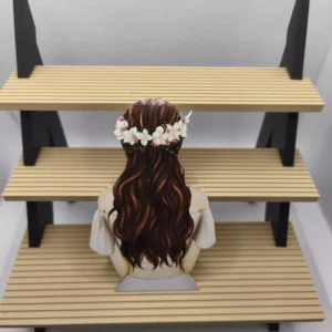 Dievča na prijímanie na predok torty